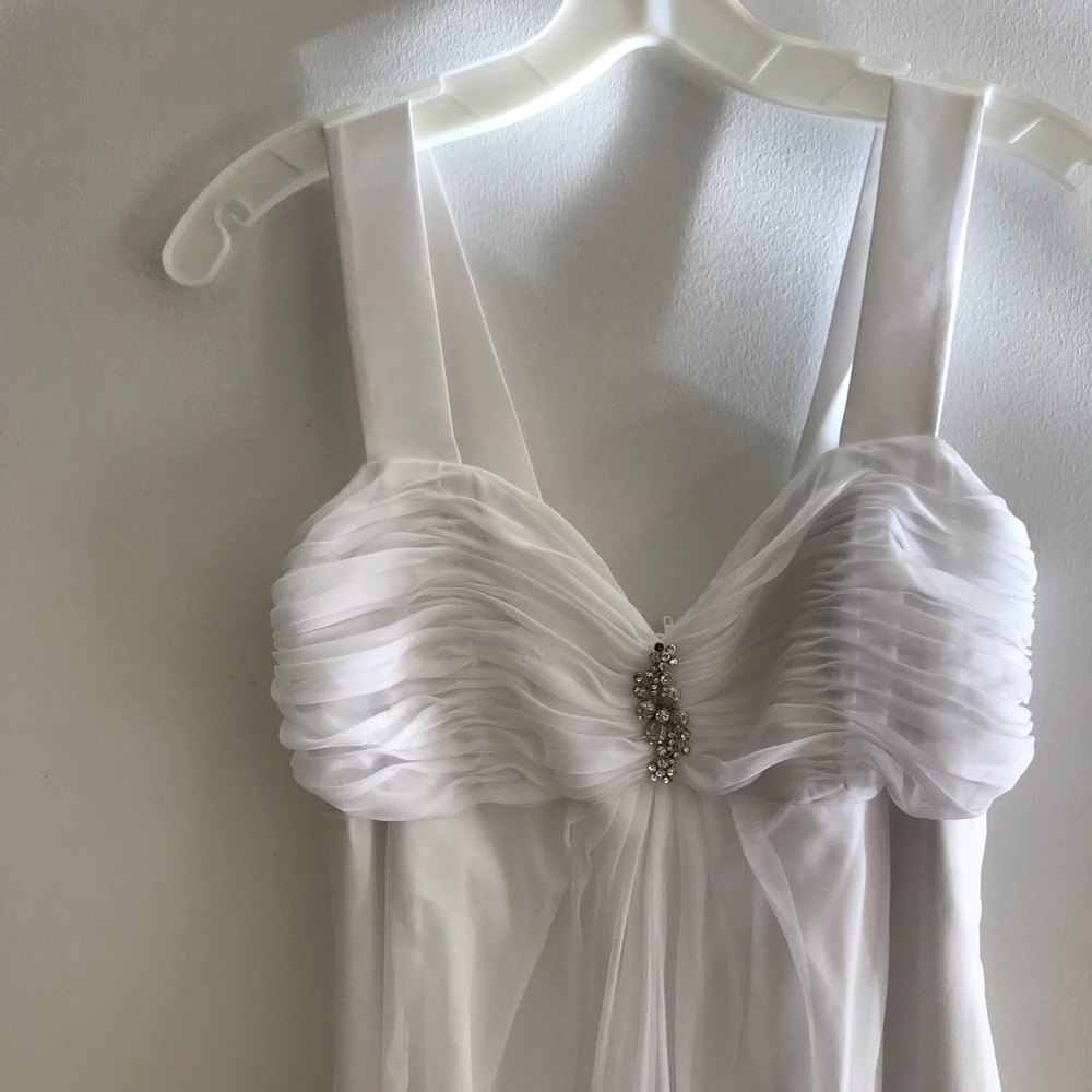 White weeding dress
